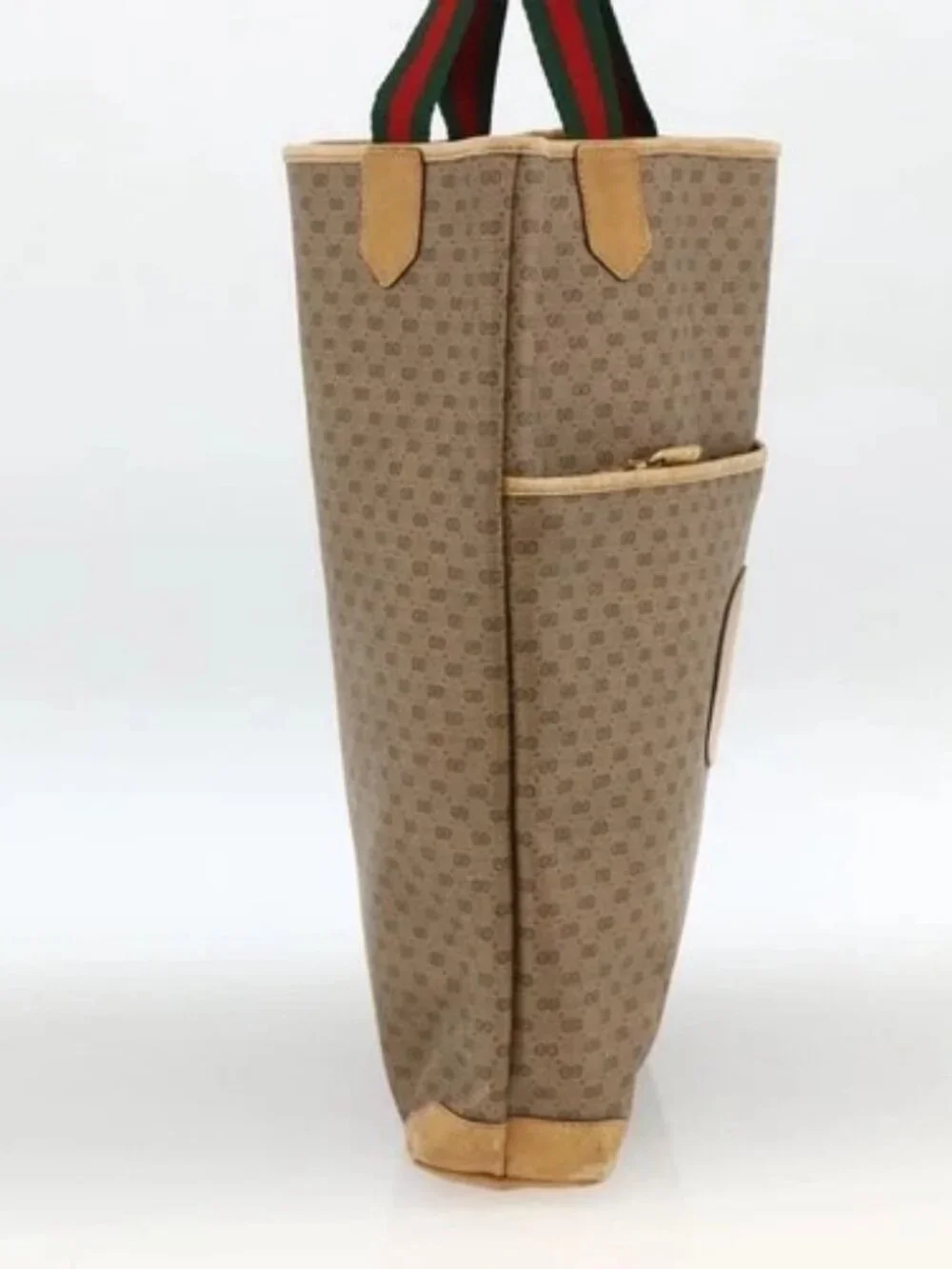 Gucci brand	gucci color	beige